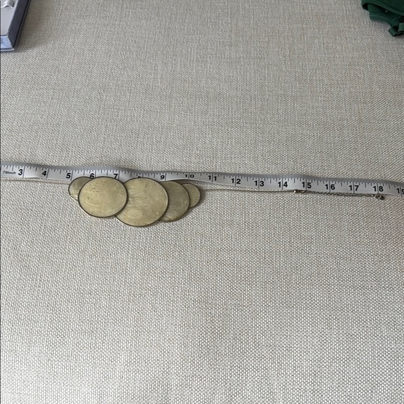 Culture Shell Necklace - Picture 9 of 12